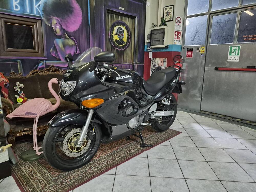 Suzuki GSX 750 F (1999 - 06) (4)