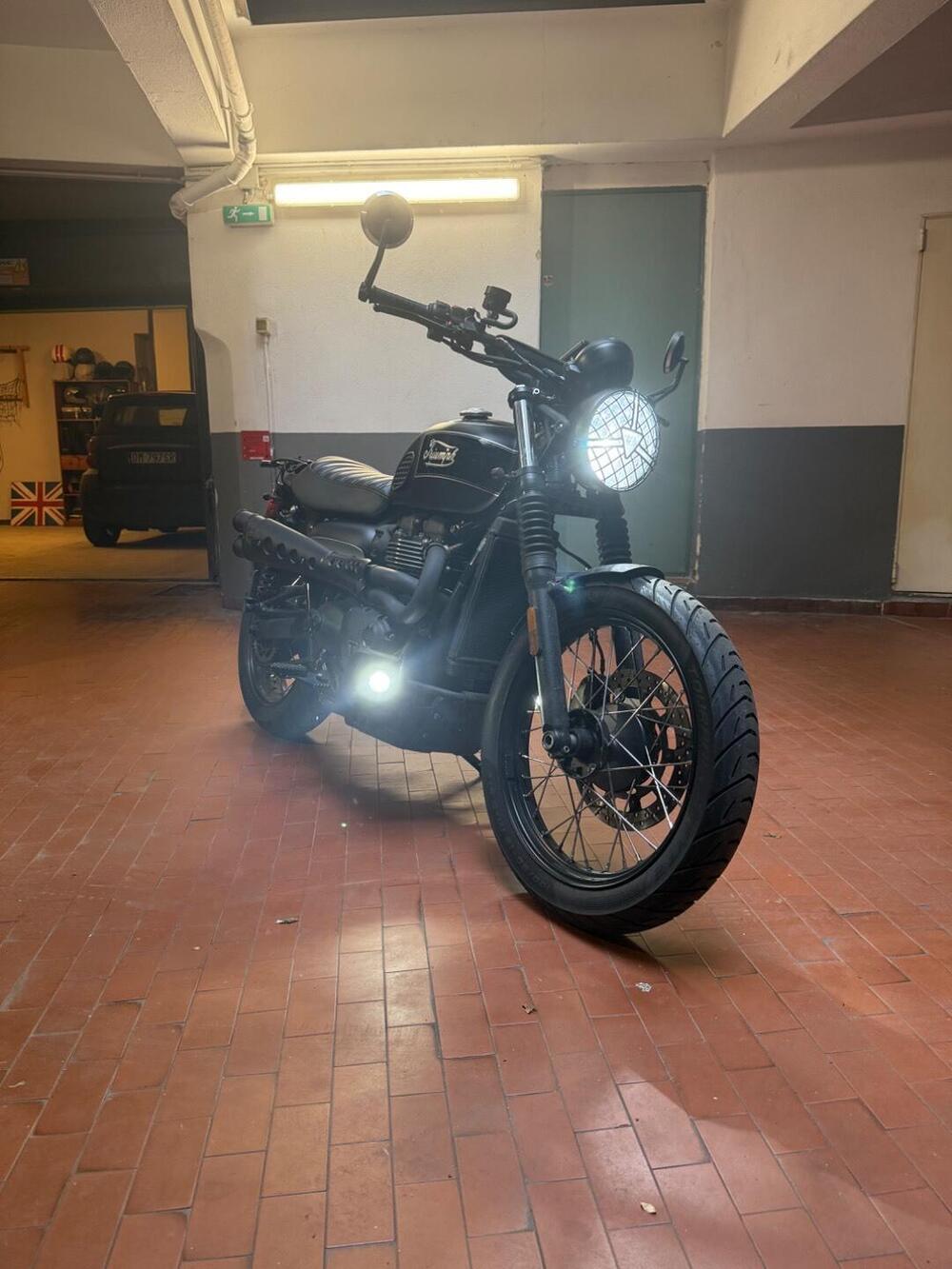 Triumph Street Scrambler 900 (2021 - 22)