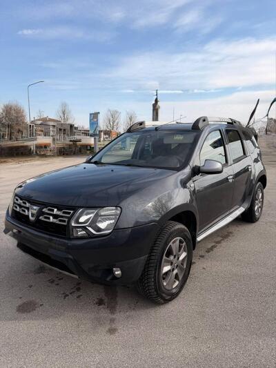 Dacia Duster 1.5 dCi 110CV 4x2 Laur&eacute;ate N1 del 2016 usata a Budrio
