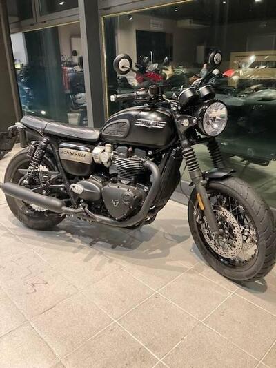 Triumph Bonneville T120 Black (2021 - 25) usata