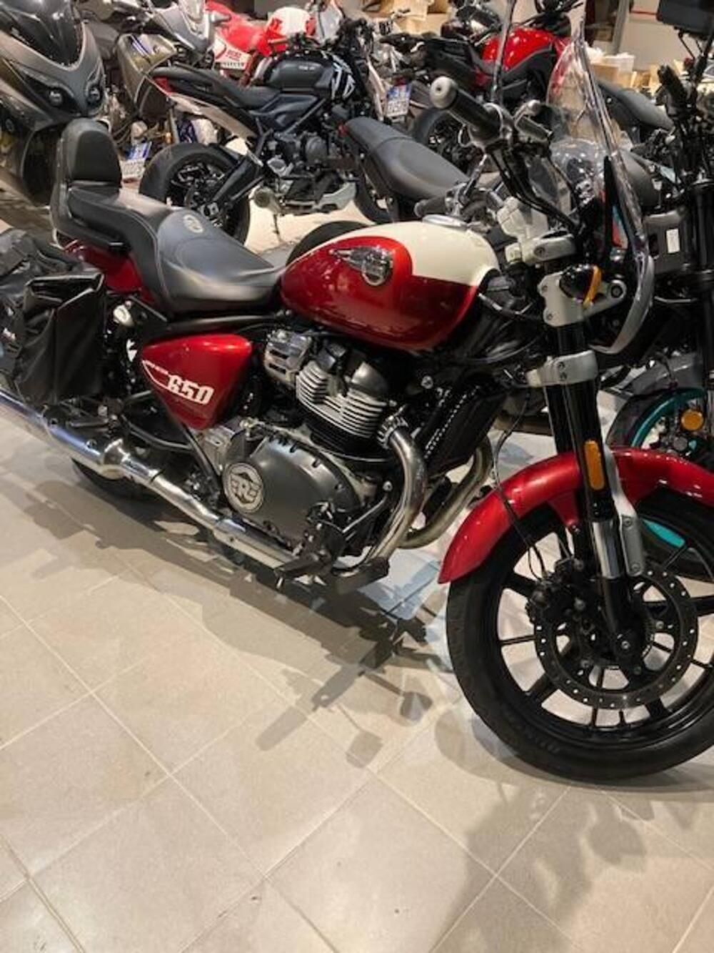 Royal Enfield Super Meteor 650 (2023 - 26)