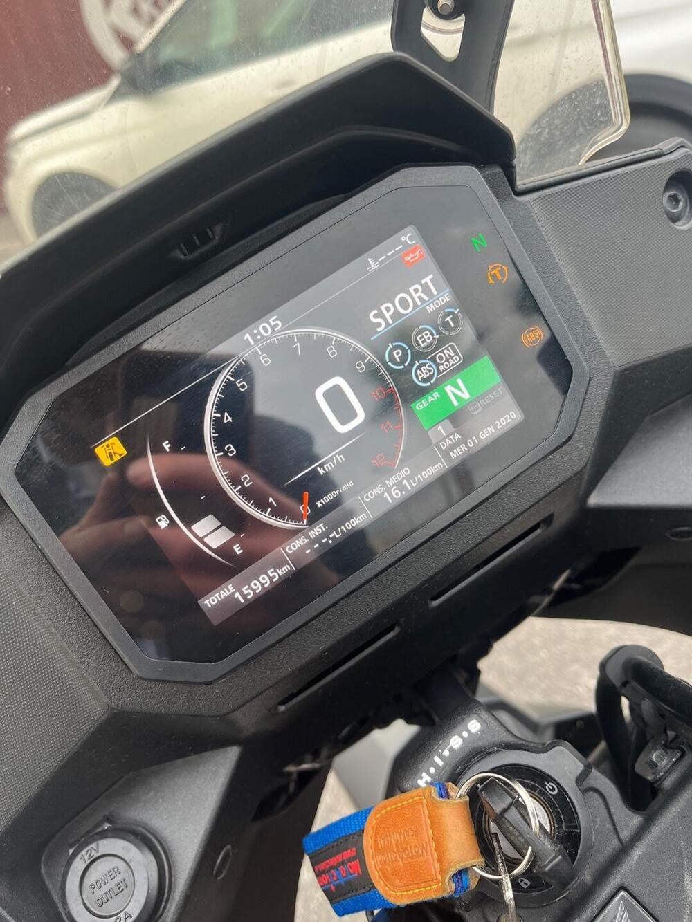 Honda Transalp XL750 (2023 - 24) (7)