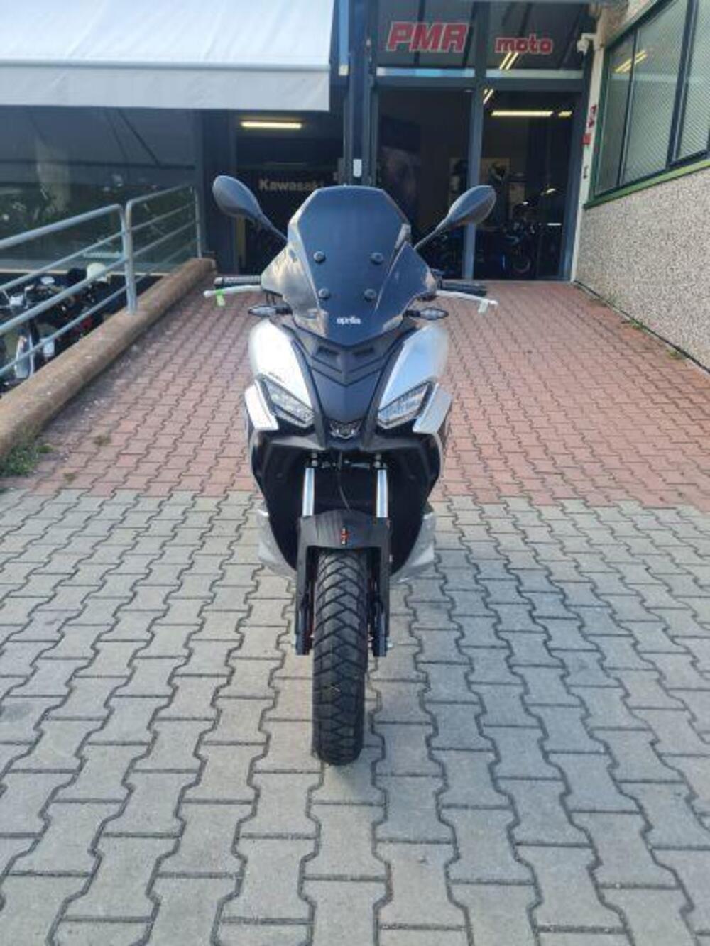 Aprilia SR GT 200 (2022 - 24) (4)