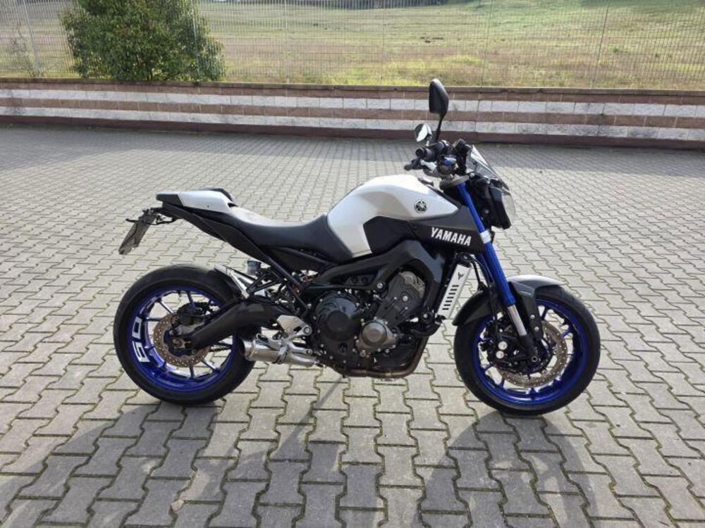 Yamaha MT-09 ABS (2016) (3)