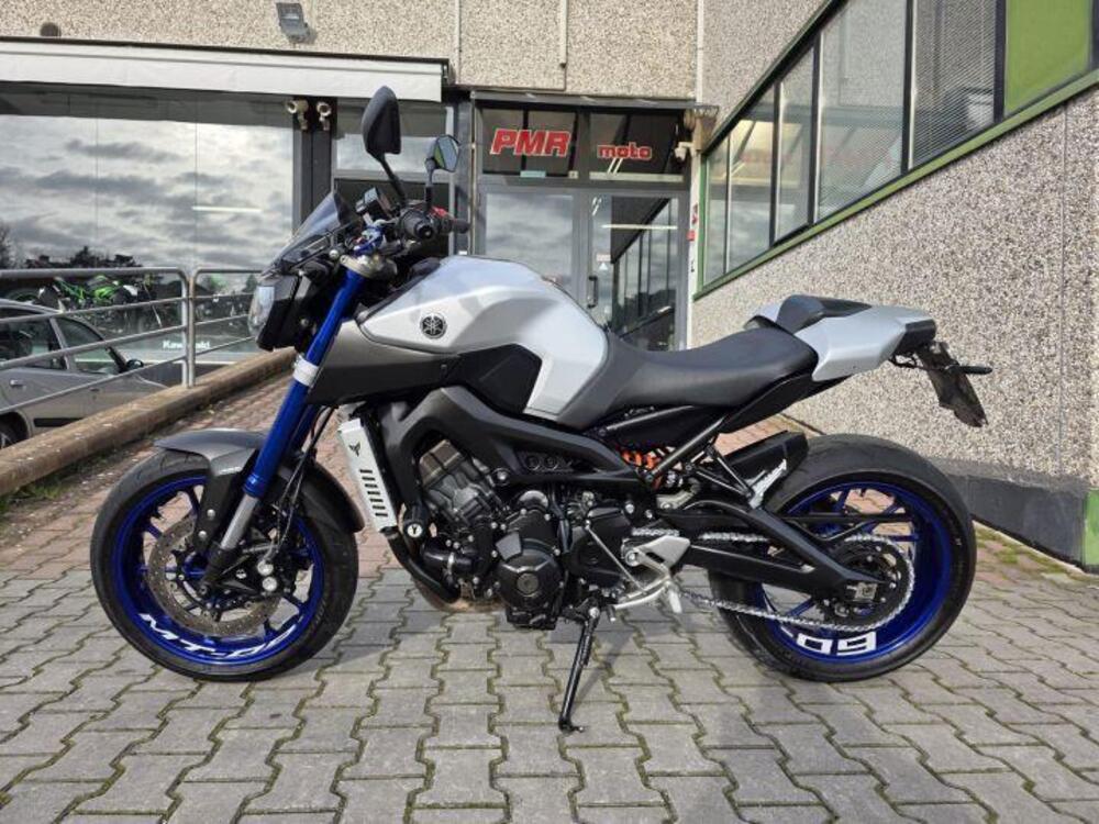 Yamaha MT-09 ABS (2016) (4)