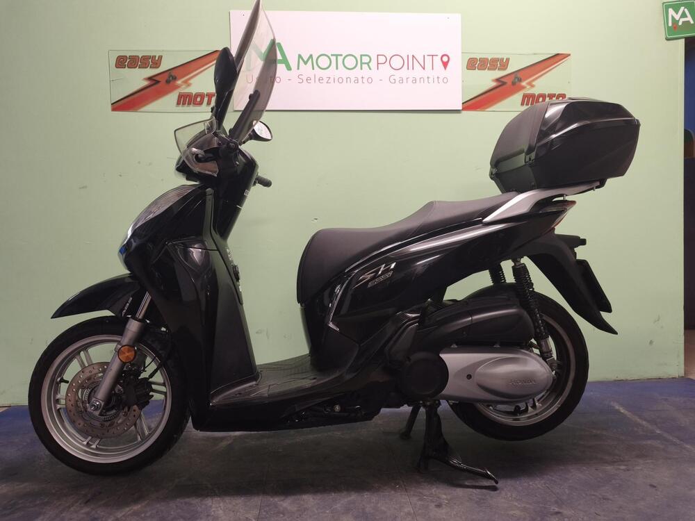 Honda SH 300 i ABS (2016 - 20) (4)