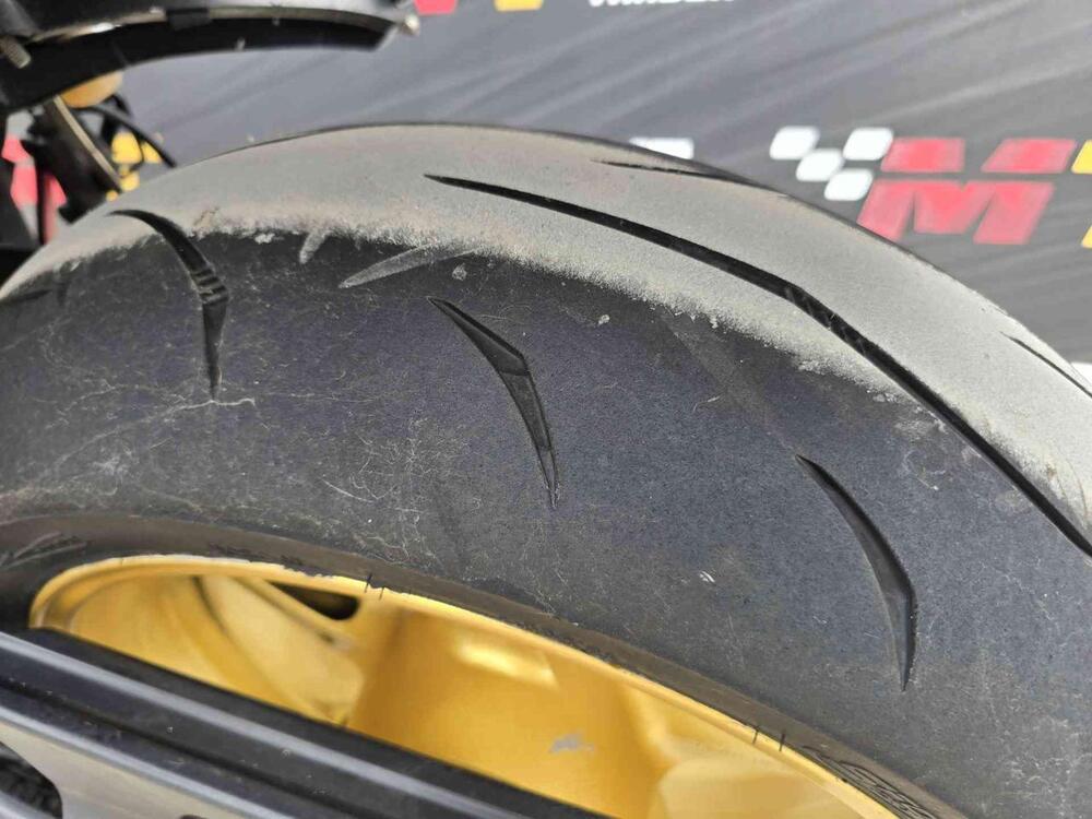 Yamaha YZF R1 (2012 - 14) (8)