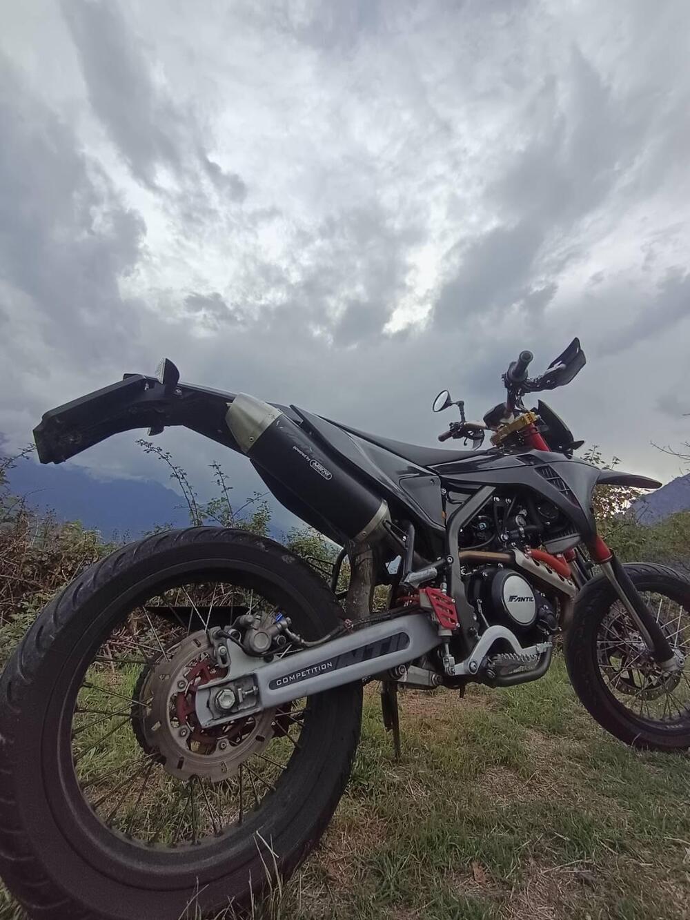 Fantic Motor XMF 125 Motard Competition 4T (2023 - 24) (2)