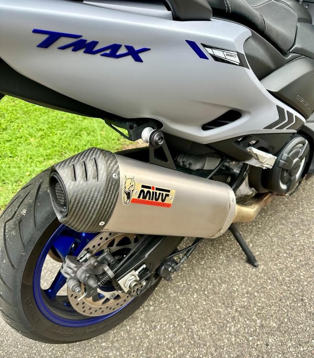 Yamaha T-Max 560 (2020 - 21) (6)