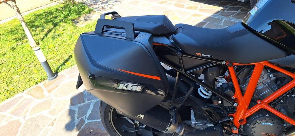 KTM 1290 Super Duke GT (2021) (7)