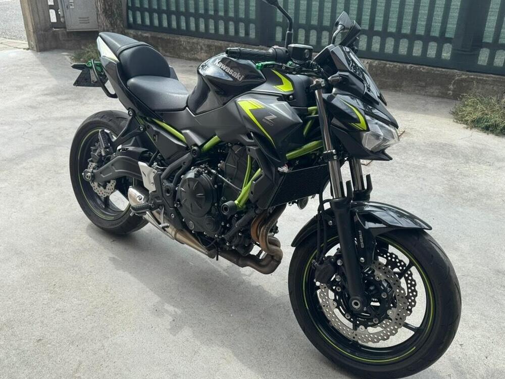 Kawasaki Z 650 (2021 - 24) (2)