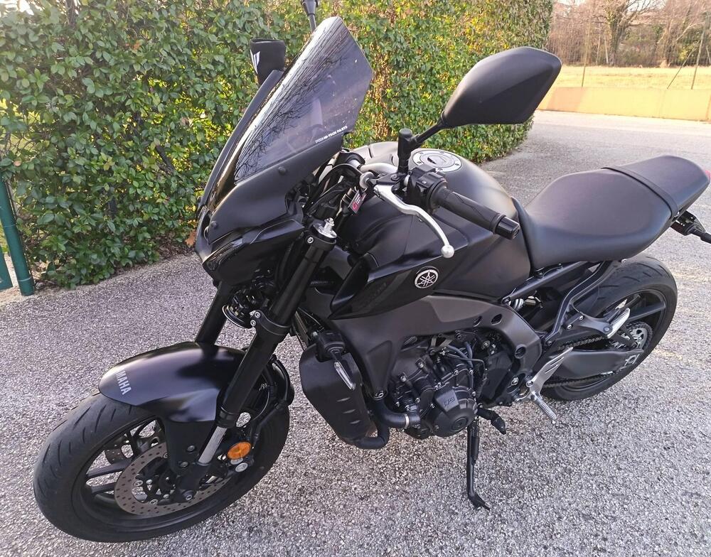 Yamaha MT-09 (2024 - 26) (4)
