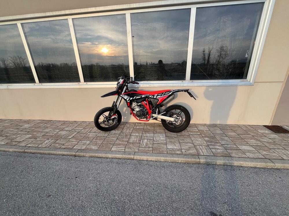 Betamotor RR 125 4T Motard LC (2021 - 23) (2)