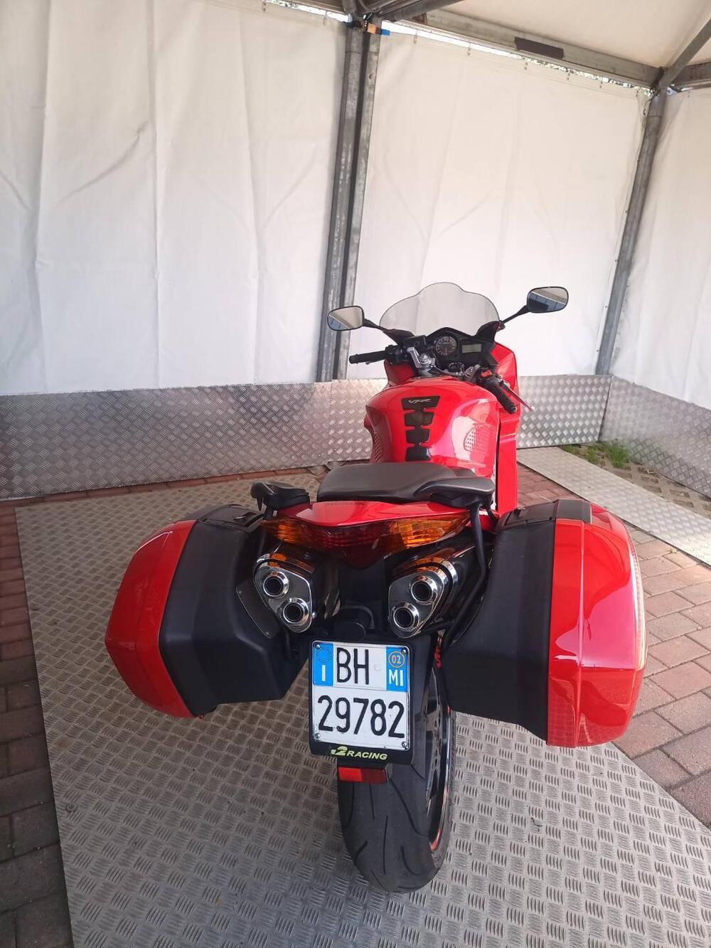 Honda VFR 800 (2002 - 05) (11)