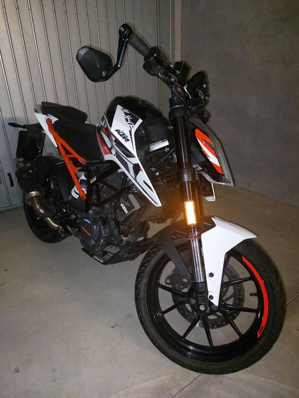 KTM 125 Duke (2021 - 23) (3)