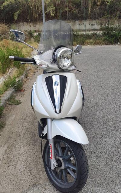 Piaggio Beverly Tourer 300 usata