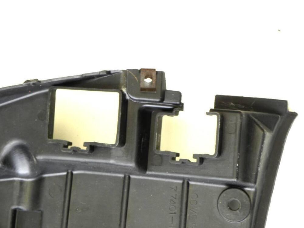 Carena vano sottosella con cassetta attrezzi Honda (4)