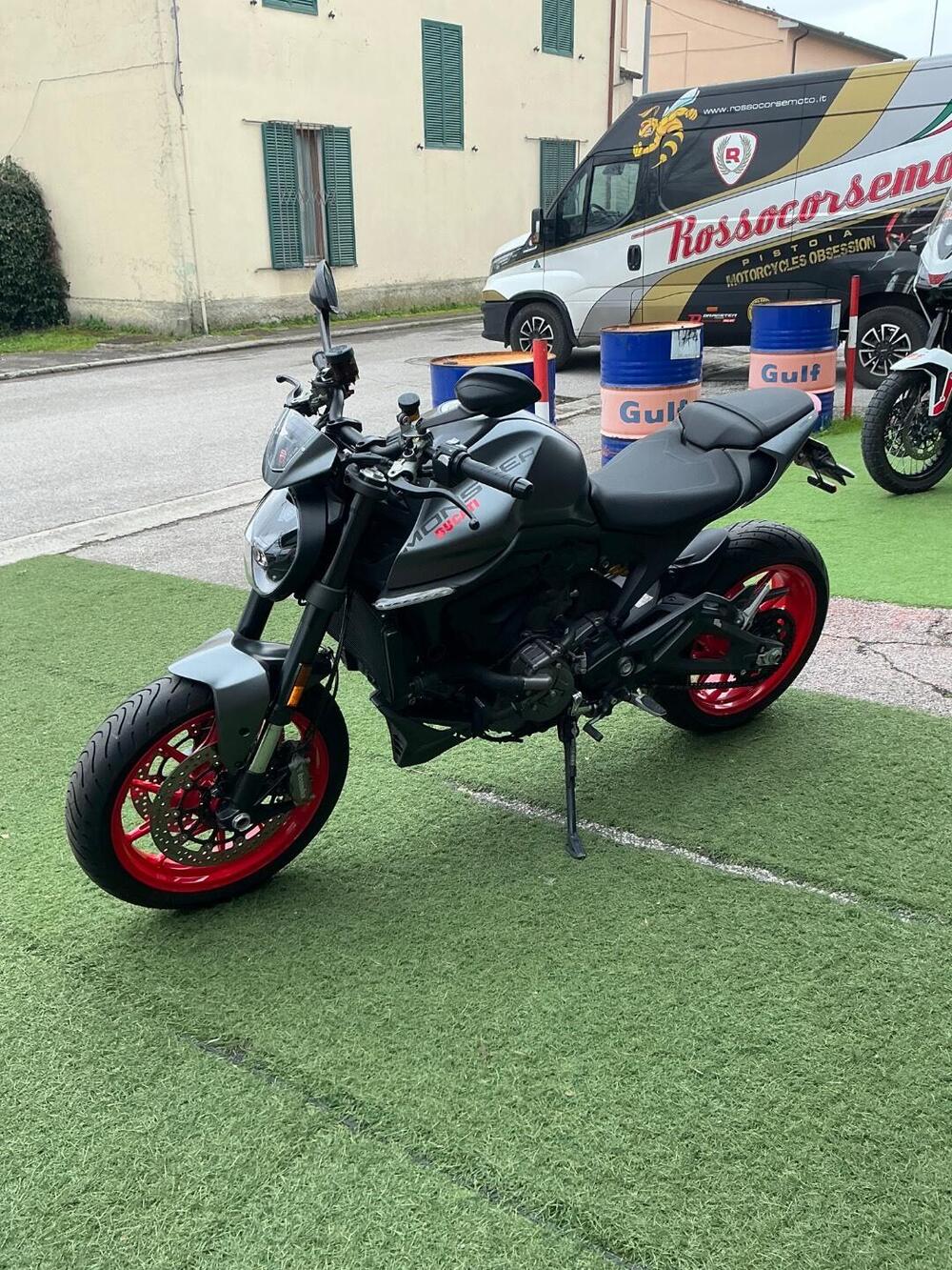 Ducati Monster 937 + (2021 - 25) (4)