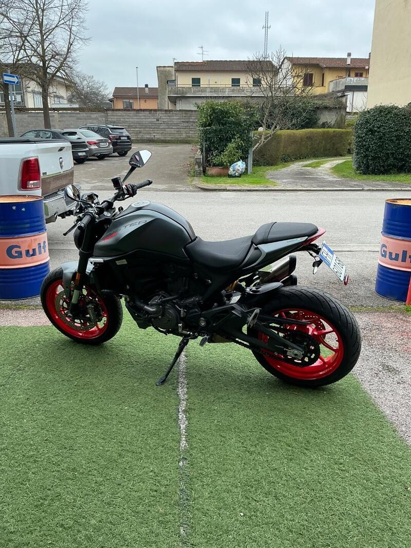 Ducati Monster 937 + (2021 - 25) (5)