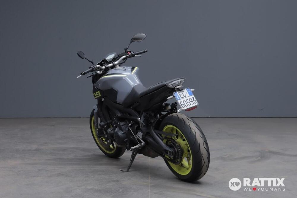 Yamaha MT-09 ABS (2016) (5)