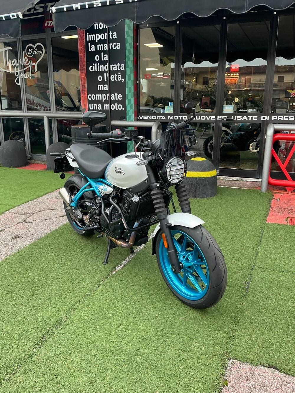 Royal Enfield Guerrilla 450 (2024 - 26) (2)