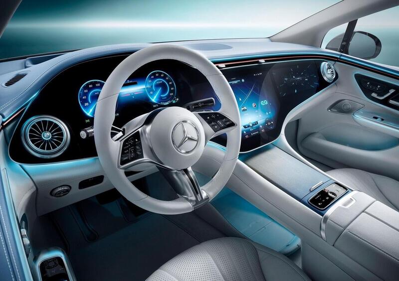 Mercedes-Benz EQE (2022-->>) (18)