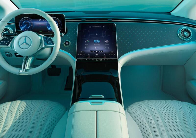 Mercedes-Benz EQE (2022-->>) (19)