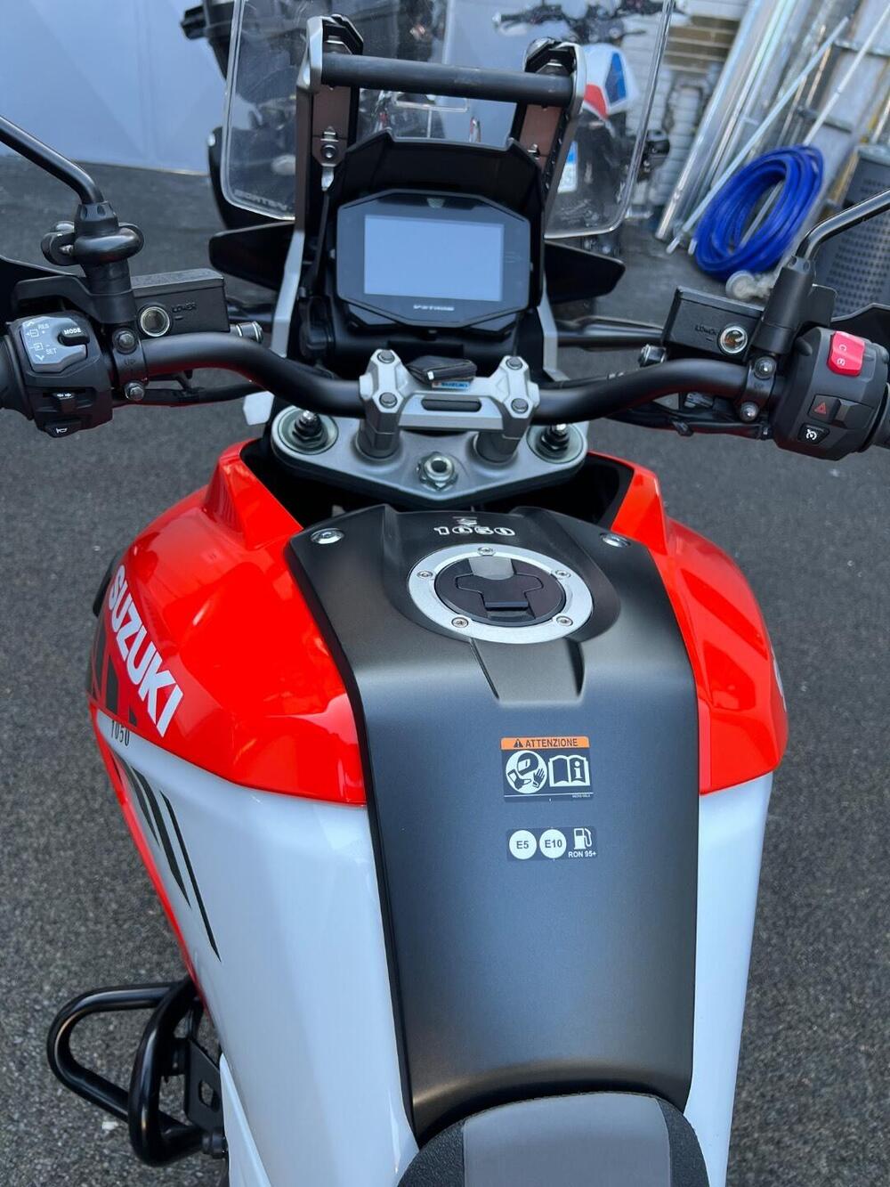 Suzuki V-Strom 1050XT (2020 - 23) (6)