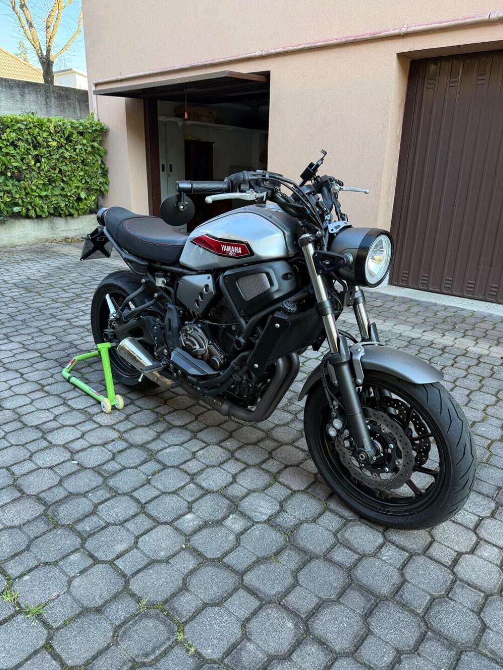 Yamaha XSR 700 ABS (2016 - 20) (2)