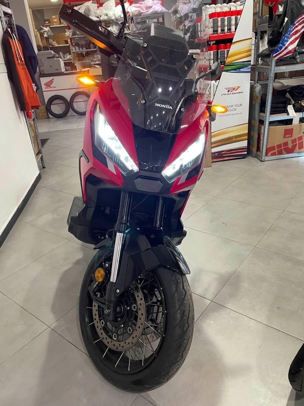 Honda X-ADV 750 DCT (2021 - 24) (3)