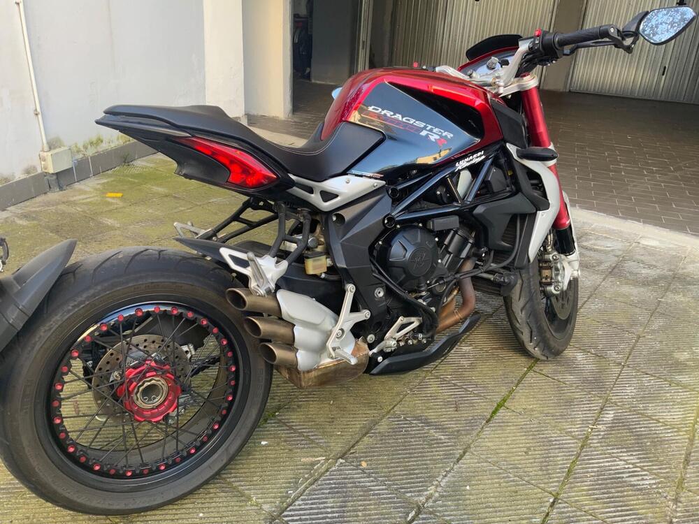 MV Agusta Dragster 800 RR (2015 - 17) (2)