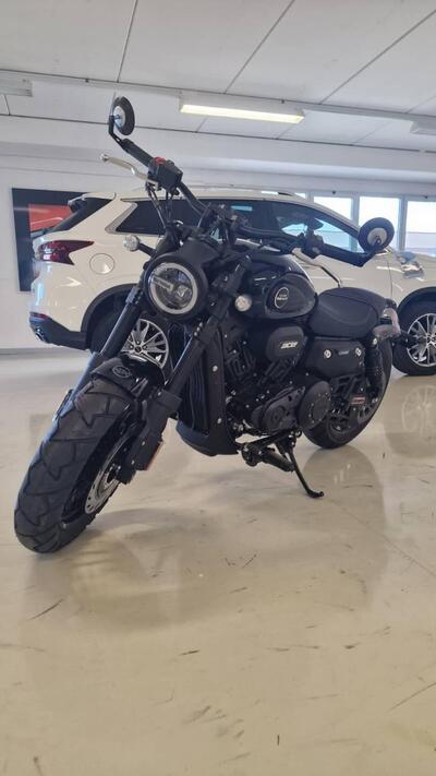 Keeway Motor V302 C (2022 - 26) usata