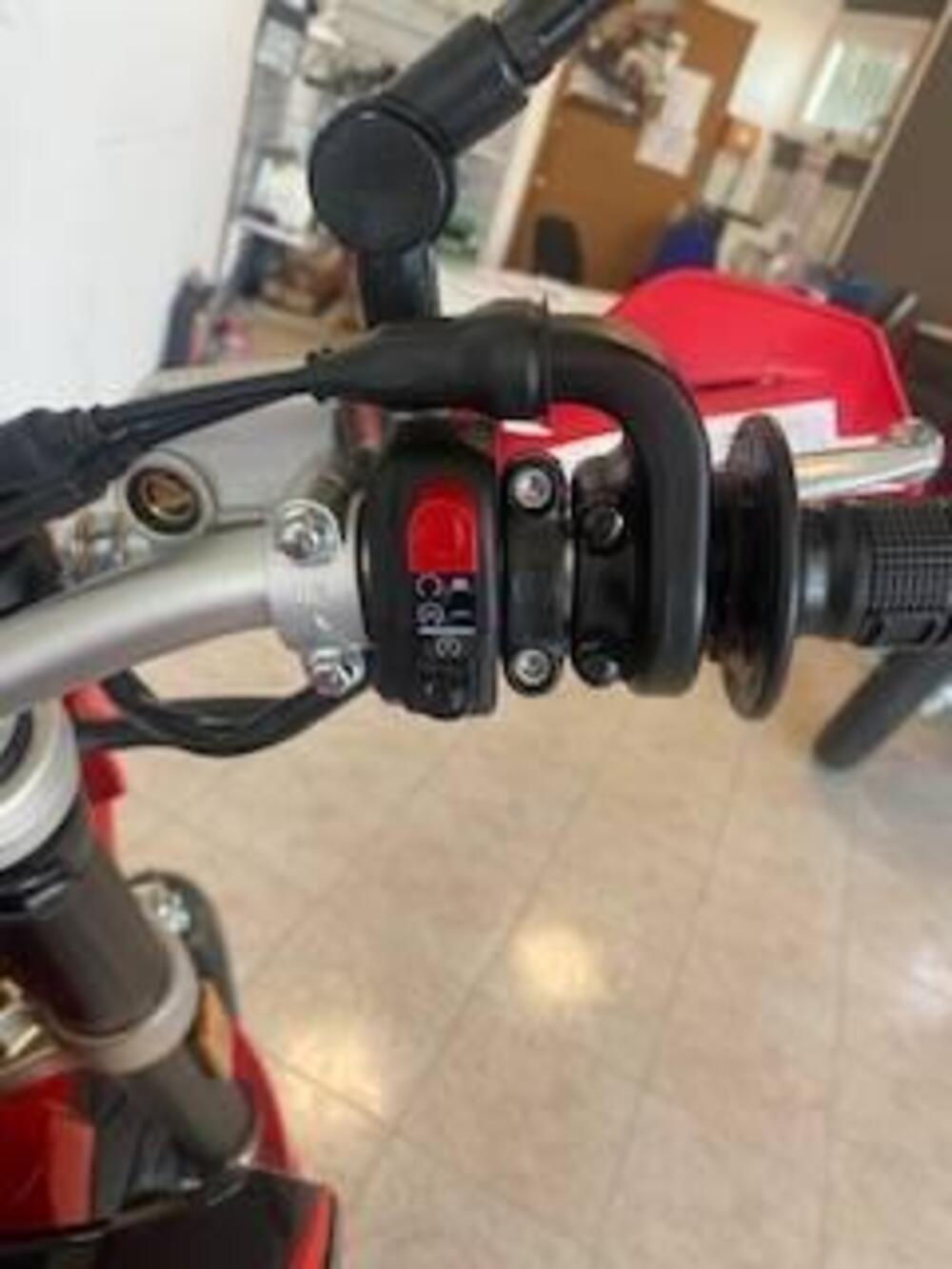 Swm SM 125 R (2025 - 26) (14)