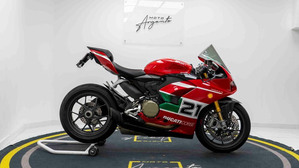 Ducati Panigale V2 Bayliss 1st Championship 20th Anniversary (2021 - 24) (2)