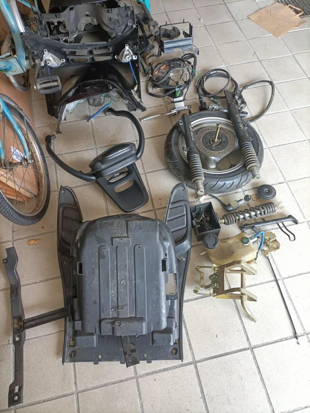 Pezzi dink 50 Kymco (5)