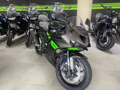 Kawasaki Ninja 636 ZX-6R (2024 - 26) nuova