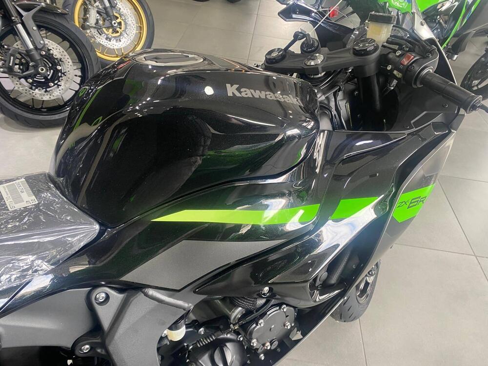 Kawasaki Ninja 636 ZX-6R (2024 - 26) (7)