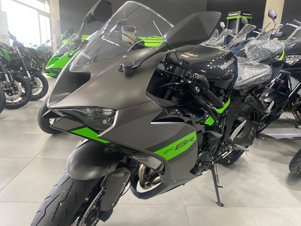 Kawasaki Ninja 636 ZX-6R (2024 - 26) (5)