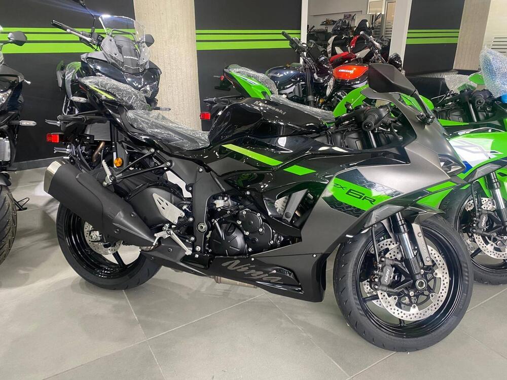 Kawasaki Ninja 636 ZX-6R (2024 - 26) (2)