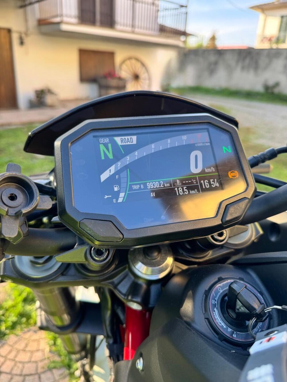 Kawasaki Z 900 (2021 - 24) (4)