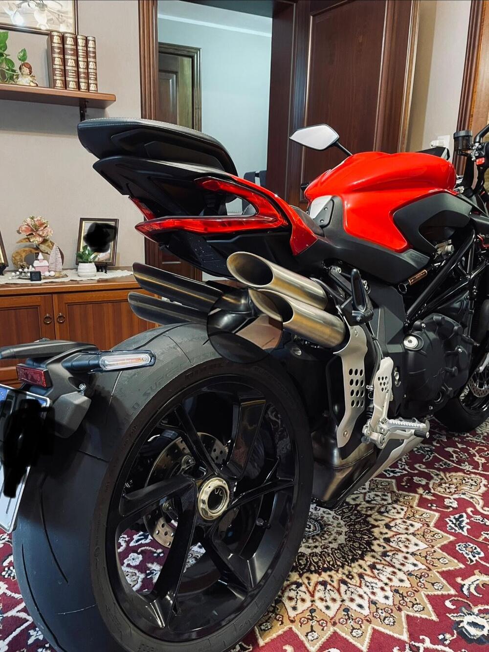 MV Agusta Brutale 1000 RS (2022 - 26) (5)