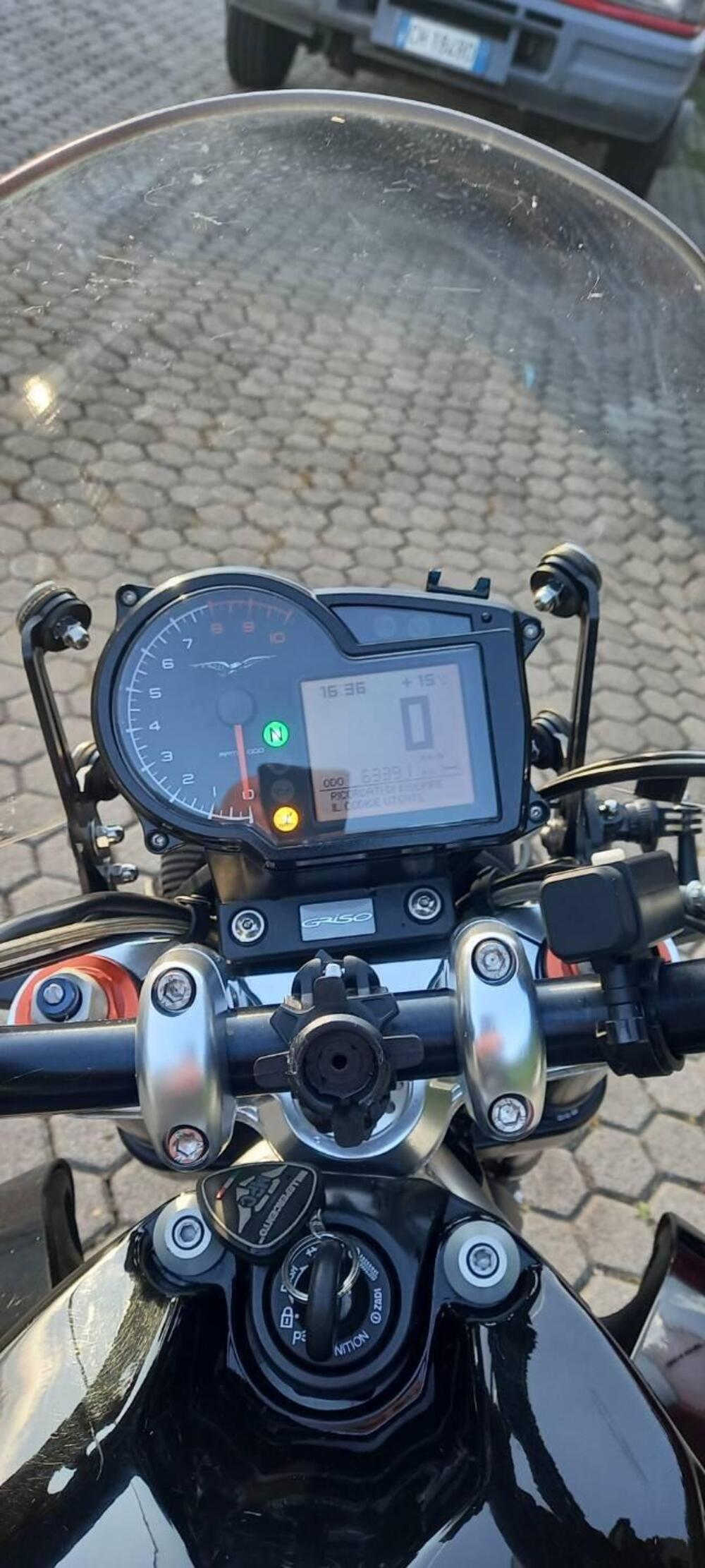 Moto Guzzi Griso 1200 8V (2007 - 12) (4)