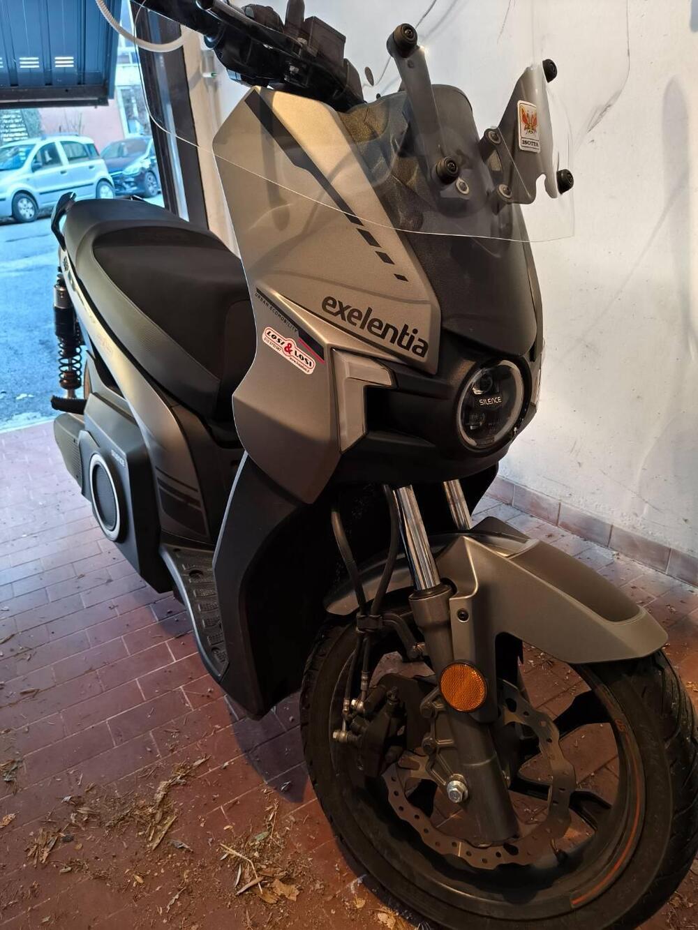 Silence S01+ L3e (2021 - 26) (2)