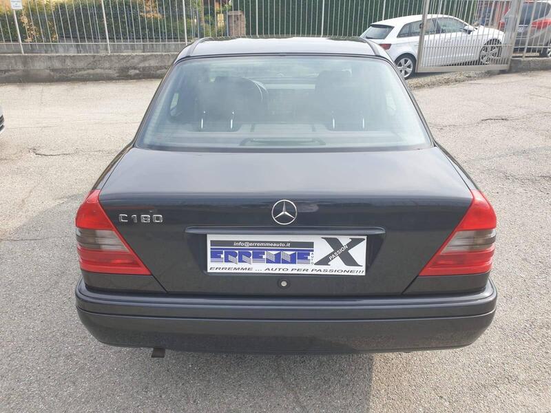 Mercedes-Benz Classe C usata a Torino (3)