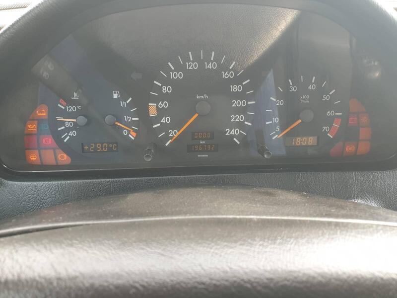 Mercedes-Benz Classe C usata a Torino (13)