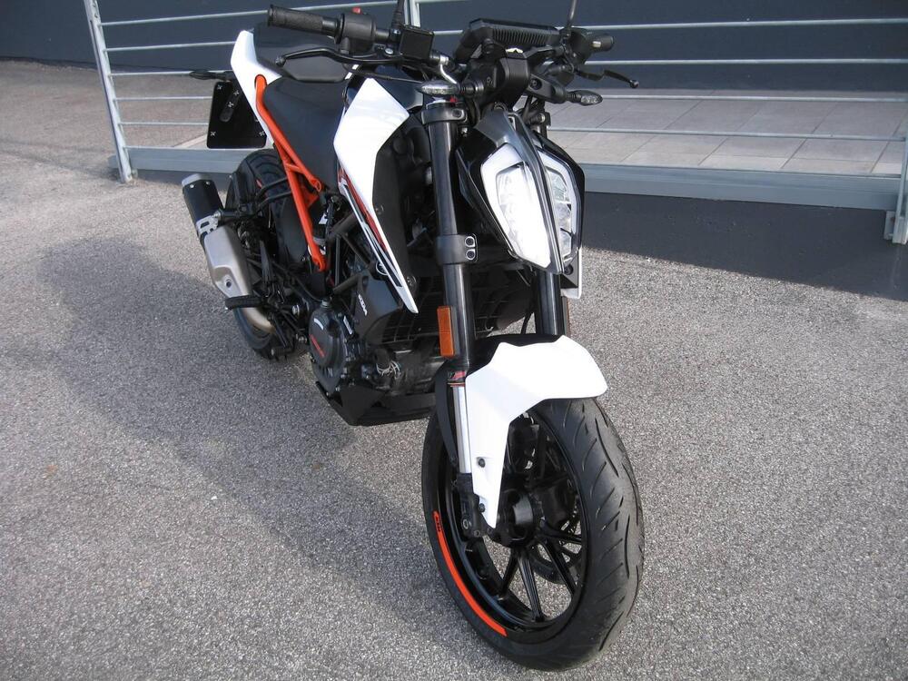 KTM 125 Duke ABS (2017 - 20) (2)