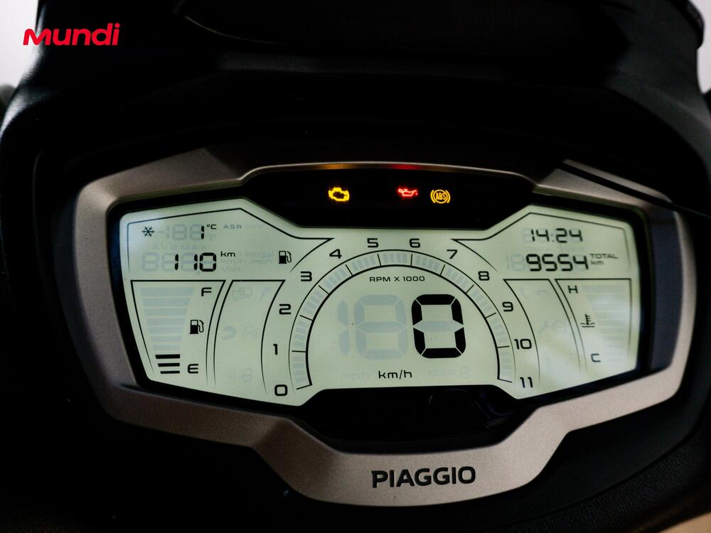 Piaggio Beverly 300 Hpe (2021) (12)
