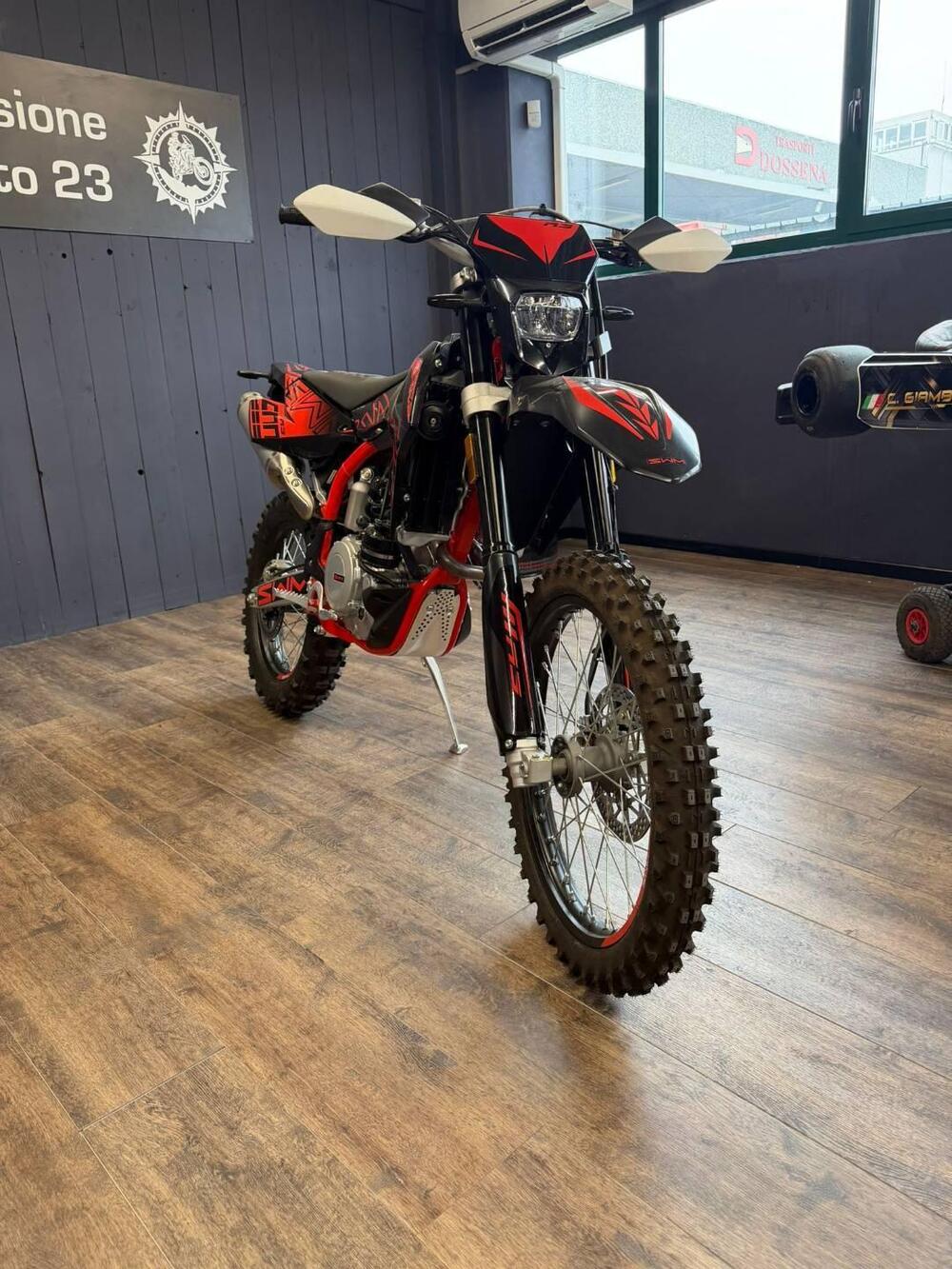 Swm RS 500 R (2021 - 25) (3)