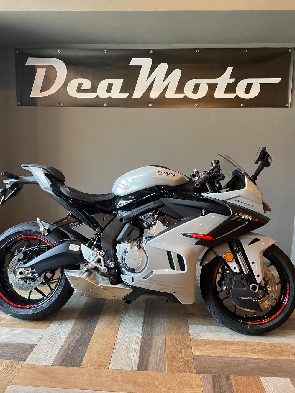 CFMOTO 675SR-R (2025 - 26)