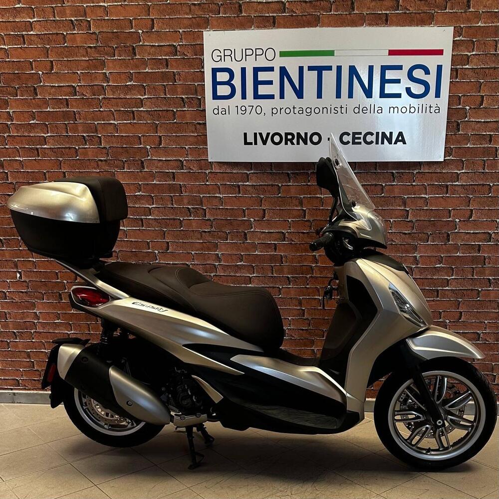 Piaggio Beverly 300 ABS-ASR (2021 - 25) (3)